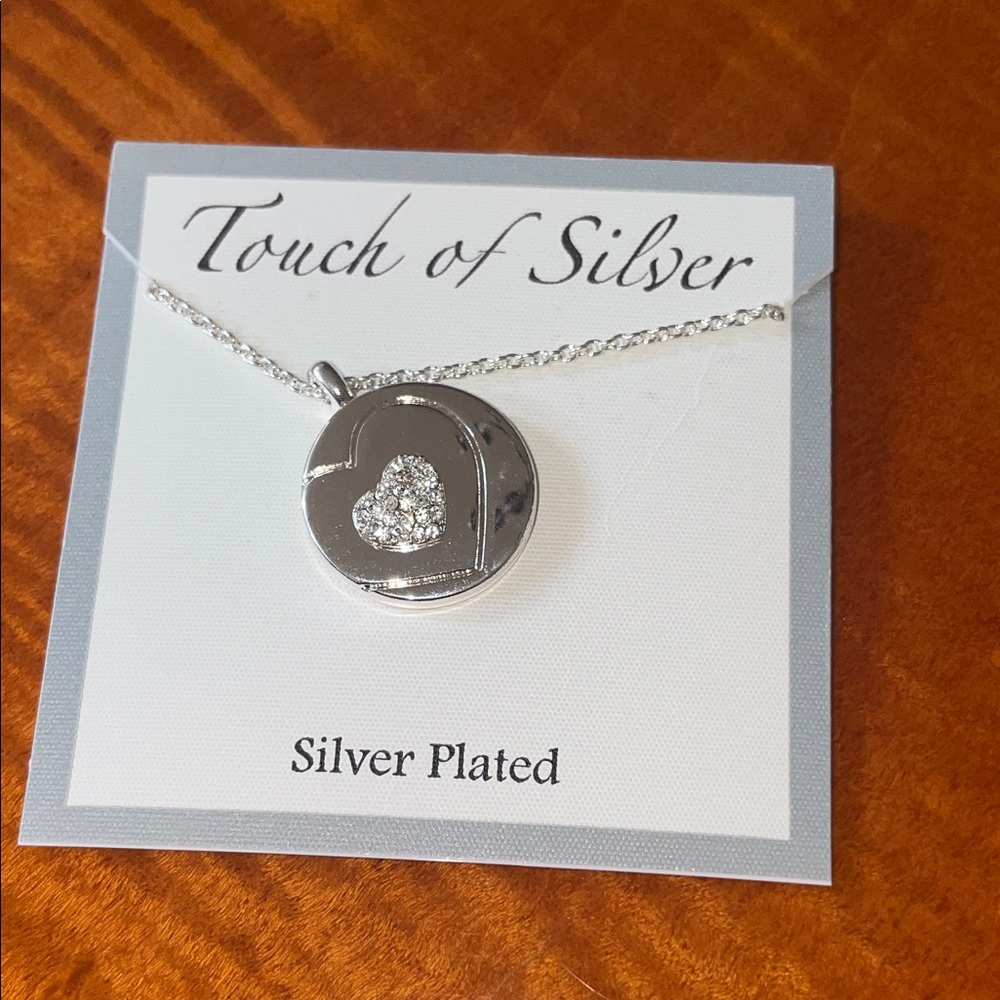 Heart Pendant Necklace silver plated 18 inch chain